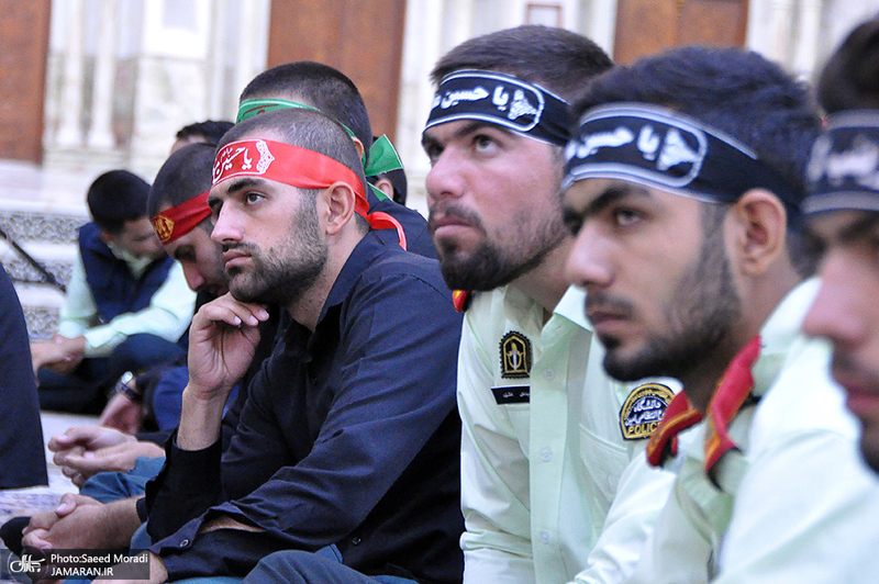 عزاداری دانشجویان دانشگاه علوم انتظامی امین در حرم مطهر امام خمینی(س)