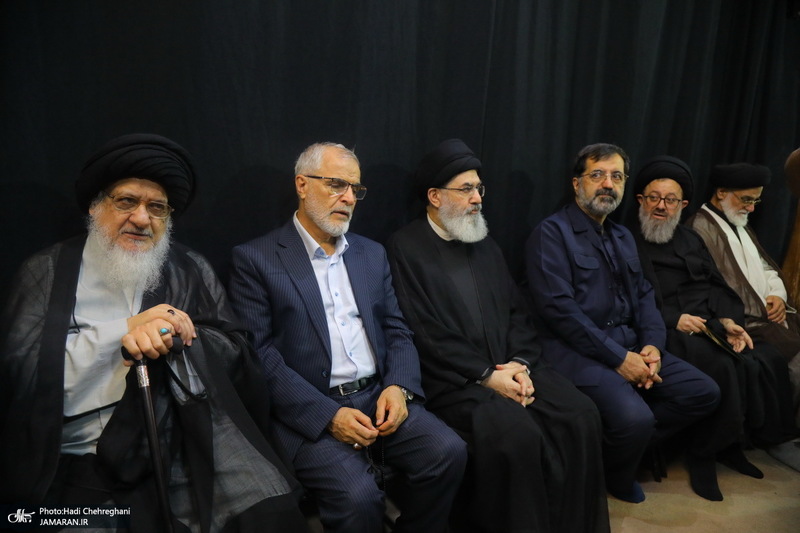 مراسم چهلمین روز تدفین رهبر شهید در دفتر آیت الله العظمی سیستانی در قم