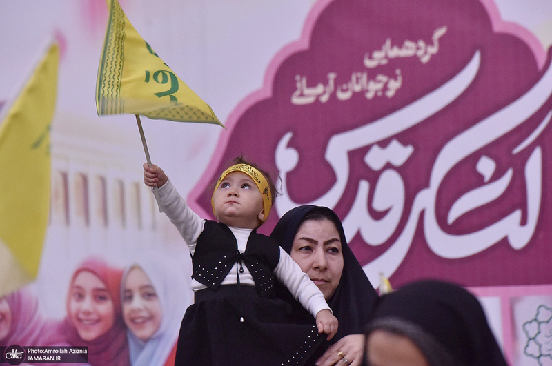 مراسم تجلیل از دانش آموزان برگزیده فرهنگی، هنری و قرآن، عترت و نماز منطقه 19