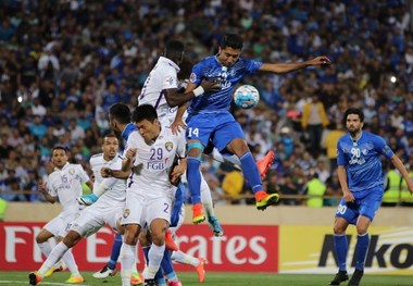 تساوی بدون گل استقلال مقابل العین در نیمه نخست