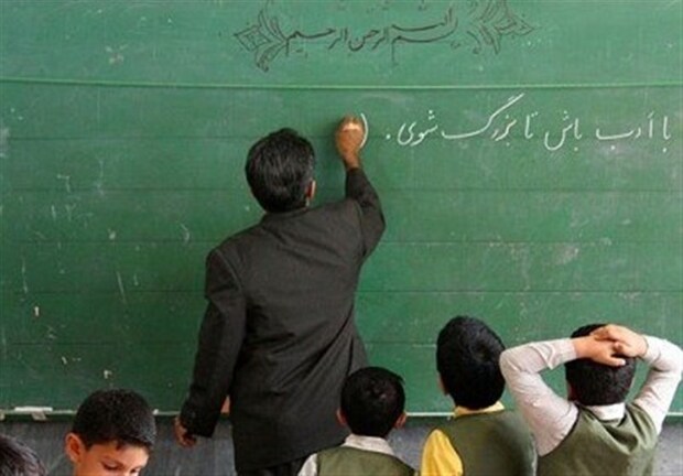 "معلمان" اولین قربانیانِ خصوصی‌سازی آموزش/ با حقوق زیر دو میلیون تومان نمی‌توان به «آموزش کیفی» اندیشید