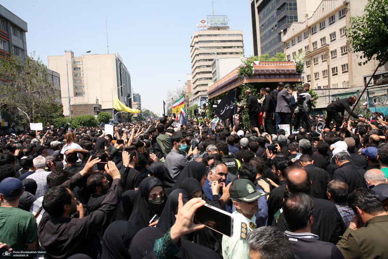 تشییع باشکوه پیکر رئیس جمهوری و یارانش در تهران-7