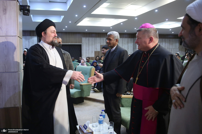 مراسم گرامیداشت میلاد حضرت عیسی مسیح (ع) و آغاز سال نو میلادی