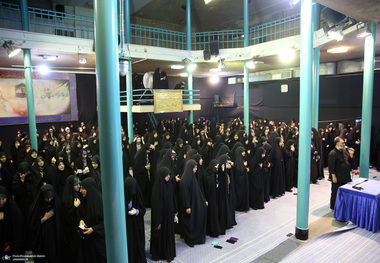 دومین دوره آموزشی آشنایی با مبانی فکری انقلاب اسلامی «آرمان» ویژه خواهران در حسینیه جماران 
