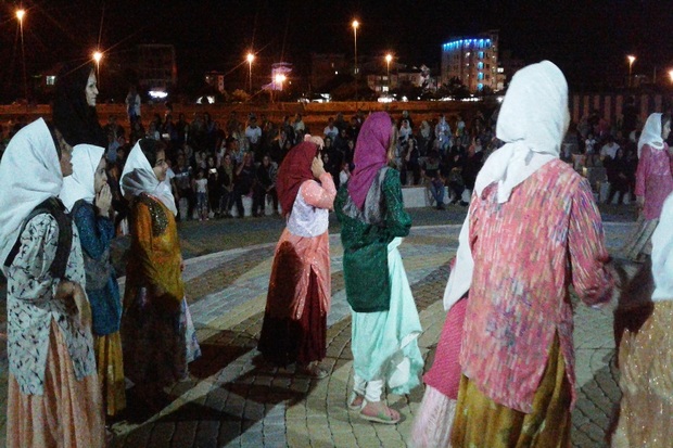 جشنواره بازی های محلی گیلان در آستارا برگزار شد