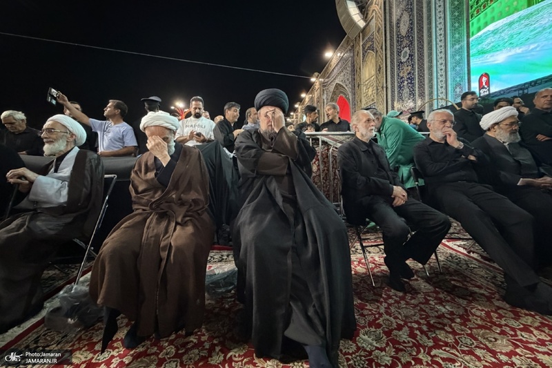 حضور آیت الله سید حسن خمینی در مراسم بزرگداشت رهبر شهید انقلاب در حرم مطهر رضوی