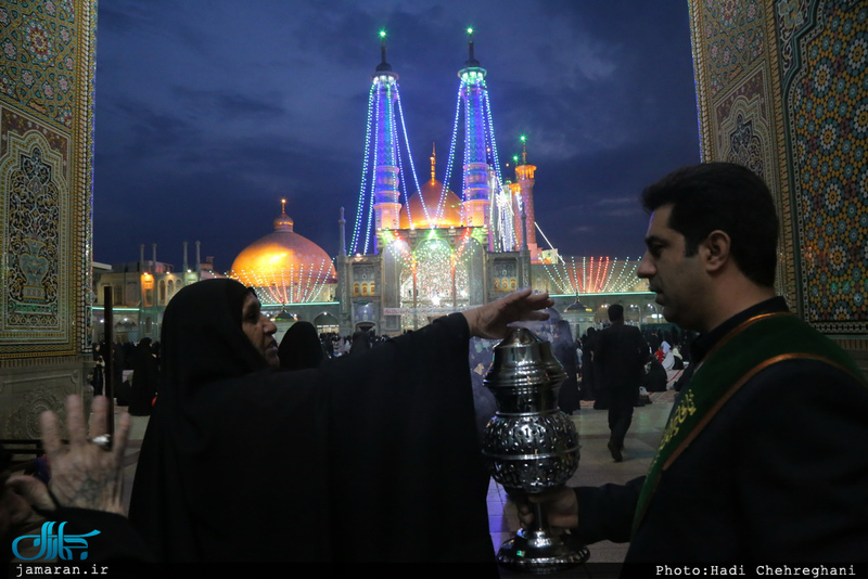 حال و هوای شب میلاد حضرت مهدی(عج) در حرم حضرت معصومه(س)