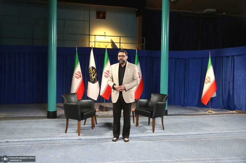 گفتگو حضور با حاجی میرزایی رئیس دفتر رئیس جمهور در حسینیه جماران