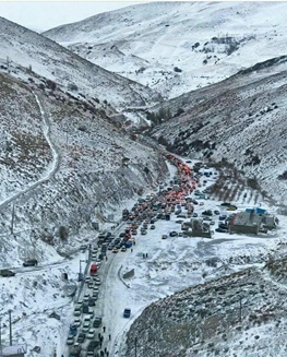 تمام جاده های ارتباطی شهرستان بانه باز است و رفت و آمد در آنها جریان دارد