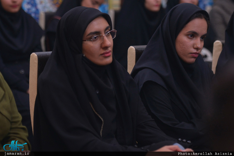 ديدار جمعى از دانشجويان دانشگاه علوم پزشكى شهيد بهشتى با سید حسن خمینی