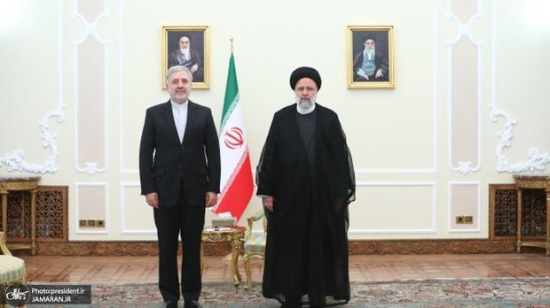 دیدار سفیر جدید ایران در عربستان با رئیسی/ رئیس جمهور: ایران و عربستان دو کشور تأثیرگذار در منطقه و جهان اسلام هستند/ رویکرد ایران توسعه و تحکیم مناسبات با همسایگان است