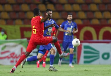 استقلال در منطقه سقوط؛ پرسپولیس در صدر جدول