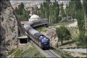 ریزش کوه و توقف قطار تهران - اهواز/ انتقال 300 مسافر به مکان امن