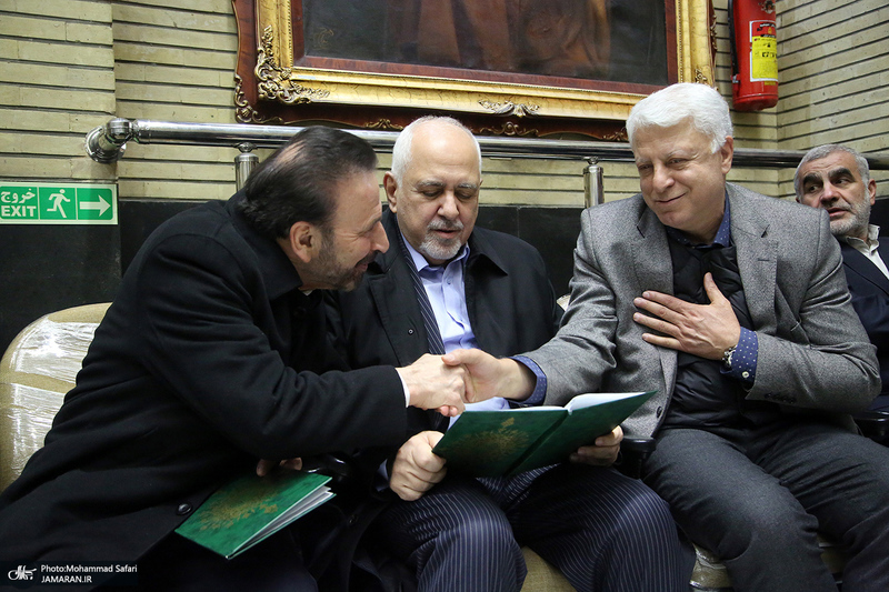 مراسم ترحیم مادر محمد شریعتمداری