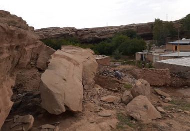 ریزش کوه در روستای تک تکاب شوشتر خسارتی نداشت