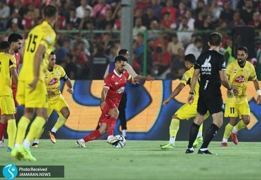 فوتبال ایران و ماجرای کاهش رقم قراردادها؛ تشویق به دغل بازی در روز روشن!