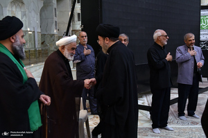 عزادارای روز تاسوعا در حرم امام خمینی (س)