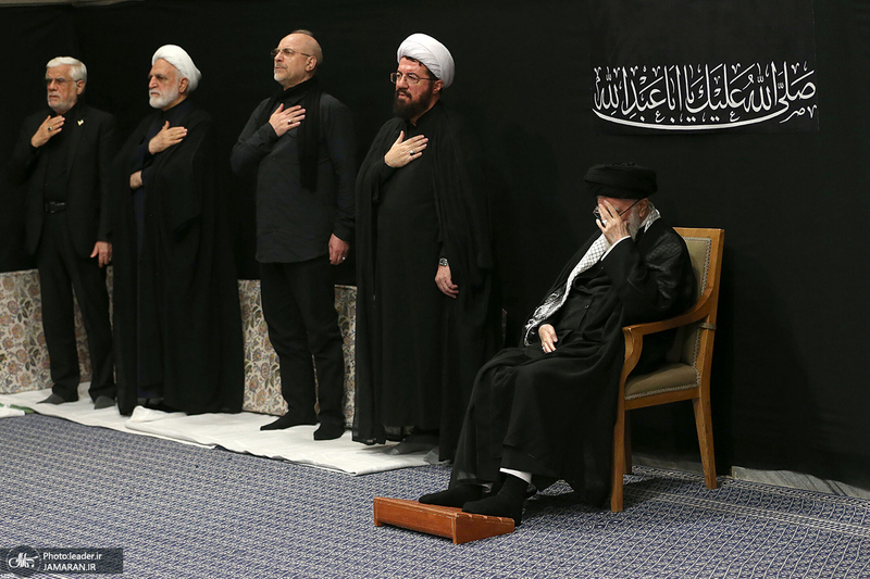 مراسم عزادارای شب عاشورا با حضور رهبر انقلاب اسلامی