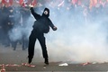 اعتراضات همزمان در اروپا: آیا انقلاب‌های مخملی جدید در راه است؟