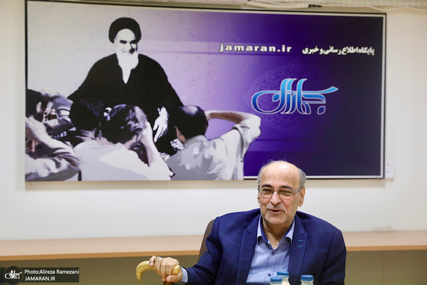 حسینی، معاون پیشین وزارت نفت: راه توسعه میدان‌های نفتی، فروش سهام در بورس داخلی نیست/ تضعیف شرکت نفت، قدرت دیپلماسی ایران را کاهش می‌دهد/ وقتی طرف‌ها به آینده همکاری امیدوار باشند، مذاکرات به نتیجه می‌رسد/ یک دیپلمات نفتی هم در مذاکرات خارجی قرار گیرد