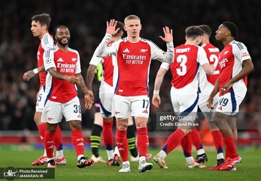 برد آرسنال و تعویق جشن قهرمانی لیورپول/ یونایتد دوباره در لیگ باخت!