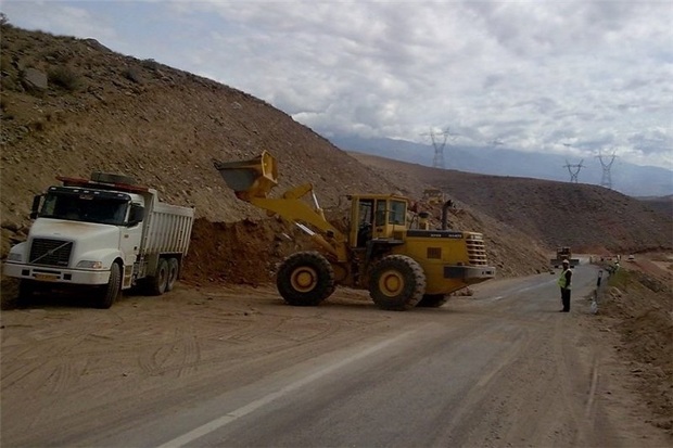 دشواری های تردد در جاده ارتباطی باشت به چرام