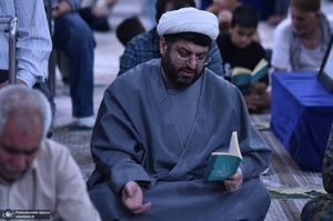 مراسم دعای پرفیض کمیل در حرم امام خمینی (س)
