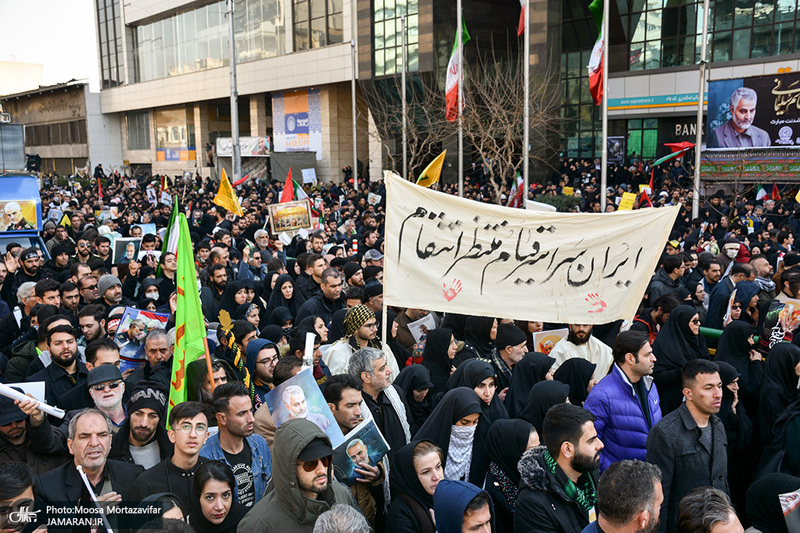  حضور میلیون ها تهرانی در تشییع پیکر مطهر سردار قاسم سلیمانی - 10 