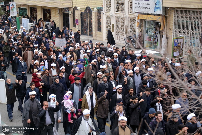 راهپیمایی مردم قم در محکومیت ترور سردار قاسم سلیمانی