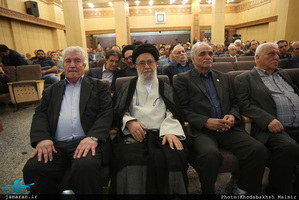 حضور سید حسن خمینی در مراسم ختم حجت الاسلام و المسلمین حمیدزاده 