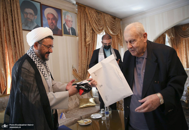 کمساری: مسأله فلسطین جزو اصول سیاست های خارجی ایران است/ زواوی: قدرت امت اسلام از برکت وجود امام خمینی(س) است