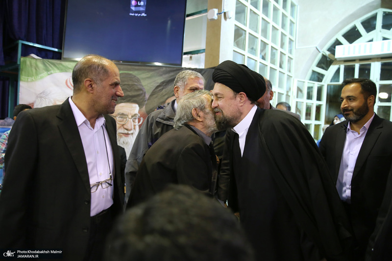 دیدار جمعی از پیشکسوتان سپاه جماران با سید حسن خمینی  1