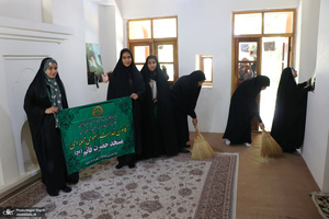 غبار روبی و عطر افشانی و بیت و زادگاه امام خمینی (س)