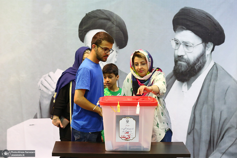 مرحله دوم انتخابات ریاست جمهوری چهاردهم در حسینیه جماران - 2