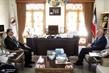 دیدار سفیر ترکیه در ایران با رئیس بنیاد ایران‌شناسی/ تاکید علی اکبر صالحی بر اهمیت توسعه و تعمیق ارتباطات فرهنگی و علمی میان دو کشور