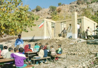 15 مدرسه در نقاط محروم دلفان احداث می شود