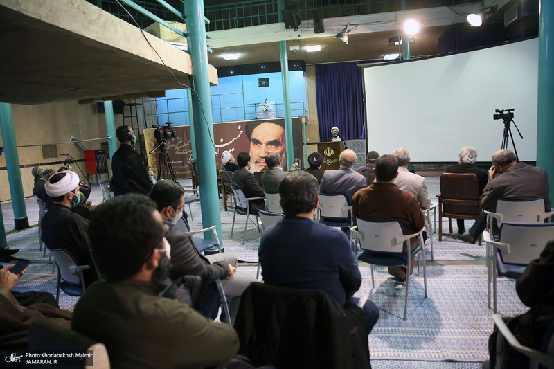 مراسم تجلیل از کارگردان فیلم مستند «بانو قدس ایران» در حسینیه جماران