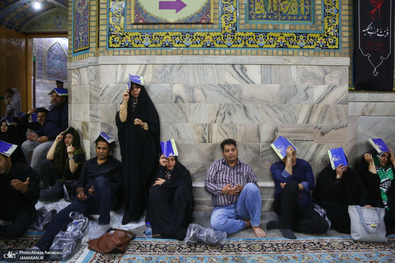 مراسم دعا و احیای شب بیست و یکم ماه رمضان در حرم امام رضا(ع)