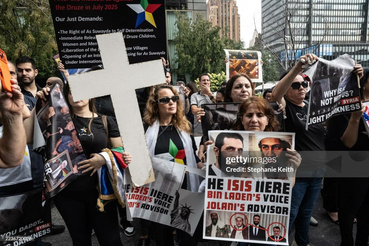 تجمع مخالفان جولانی در نیویورک در جایی که او سخنرانی دارد + عکس ها