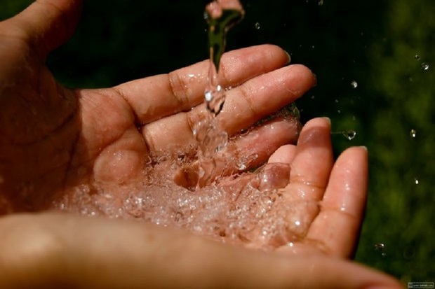 فرماندار: رسیدگی به بهداشت آب روستاهای آستارا ضروری است