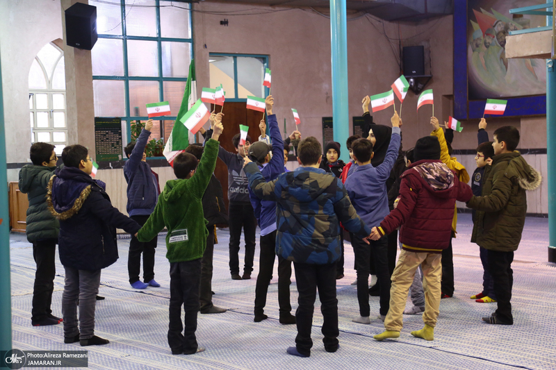 بازدید اقشار مختلف مردم از بیت امام خمینی (س) در جماران-4