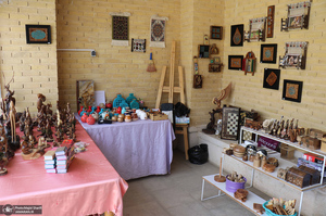 بازدید گردشگران نوروزی از بیت تاریخی حضرت امام در خمین -2