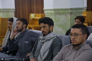 نشست «قرآن و عترت، محور اتحاد مسلمانان در اندیشه امام خمینی(س)» به زبان اردو