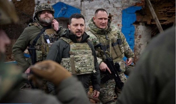 زلنسکی در اندیشه تغییر مقامات بلندپایه نظامی و سیاسی اوکراین است