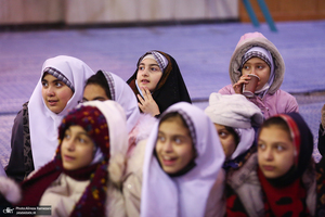 بازدید اقشار مختلف مردم از بیت امام خمینی (س) در جماران-2