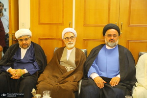 نشست علمی با موضوع  امام خمینی(ره) نهضت و نظام اسلامی