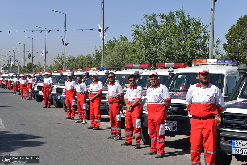 بدرقه 22 هزار امدادگر هلال احمر از جوار حرم امام خمینی (س)