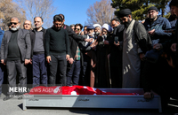 تشییع پیکر آیت‌الله مستجابی در اصفهان (15)