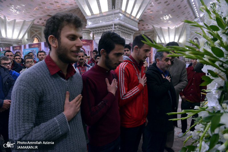 تجدید میثاق اقشار مردم و مسئولان با آرمان های امام راحل