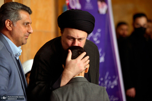 آیین افتتاح کافه کتاب کانون فرهنگی-تربیتی آفتاب با حضور سید حسن خمینی